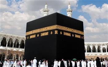  لأول مرة منذ 2020.. رفع الحواجز الوقائية من محيط الكعبة المشرفة