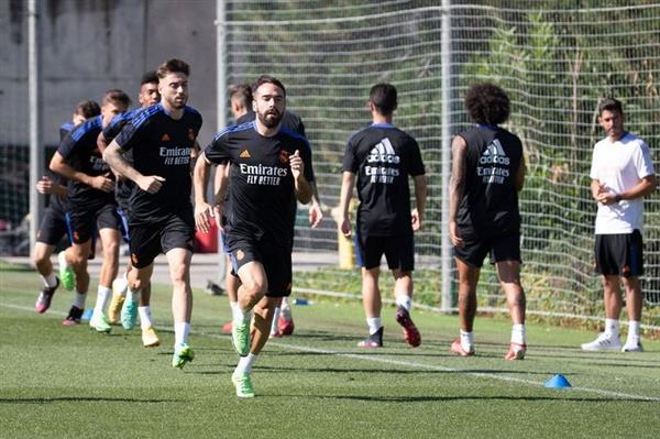 ريال مدريد يستأنف تدريباته وسط حزن أنشيلوتي
