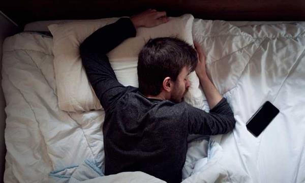 السر فى النوم.. خبير تغذية يكشف سر زيادة هرمون الكورتيزول