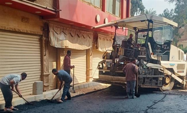 محافظ الجيزة يتابع جهود رصف وتطوير الشوارع بالوراق والعمرانية والطالبية