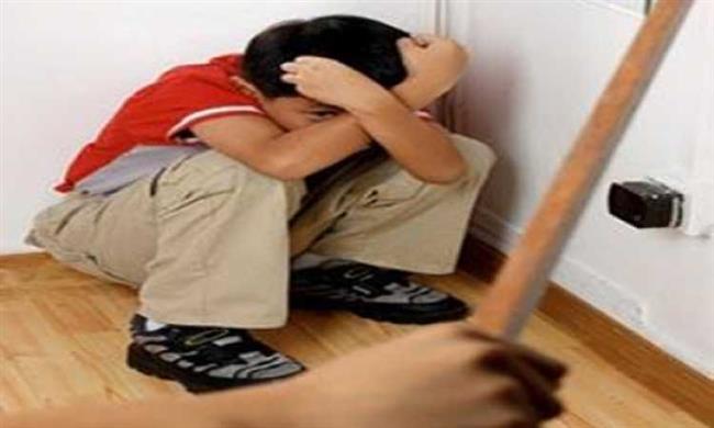 بأى ذنب قتلت.. عامل يعذب نجل زوجته حتى الموت
