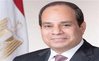  الرئيس السيسى يمنح رئيس هيئة النيابة الإدارية السابق وسام الجمهورية 