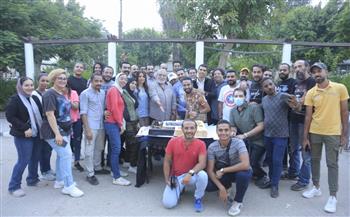    فريق عمل «يساوي صفر» يحتفل بانتهاء التصوير في أستوديو مصر