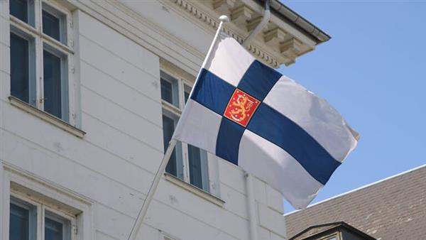 فنلندا تبحث إصدار تأشيرات لفئات محددة من الروس