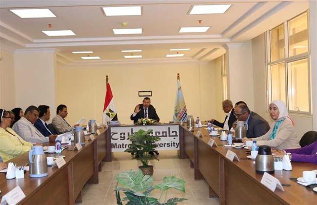 مجلس جامعة مطروح يؤكد على الاستعداد المبكر للعام الجامعي الجديد