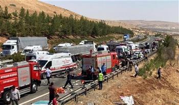   الجزائر.. مصرع وإصابة 52 شخصا في حادث سير في بوطويل