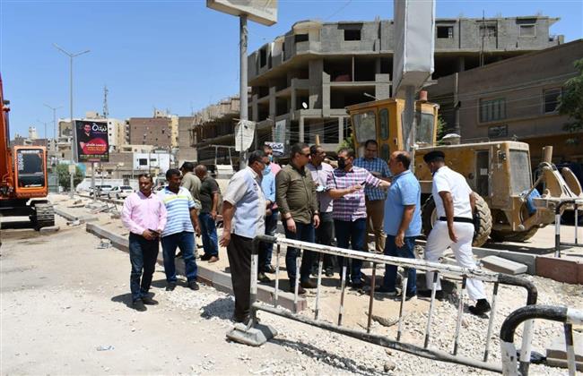 محافظ الفيوم يتفقد أعمال الرصف والنظافة بنطاق المدينة والطريق الدائري 