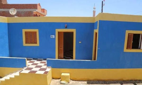 أهالي مطروح يشكرون الرئيس السيسي على حياة كريمة