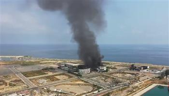   حريق في محيط الواجهة البحرية لبيروت.. فيديو