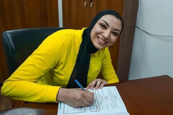الأهلي يجدد عقد آية الشامي لاعبة فريق الطائرة لـ 4 مواسم