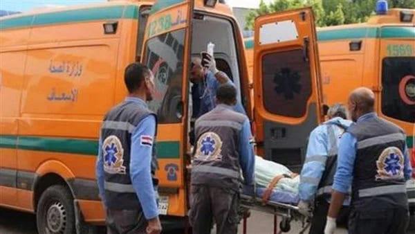 سيارة مسرعة تطيح بشخص في الصف.. والأمن يتحفظ علي السائق