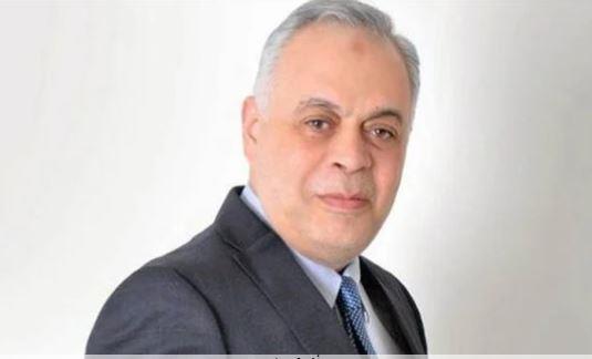 أشرف زكي : ما ينشر عن تسول 3 نجوم كبار عار من الصحة..فيديو