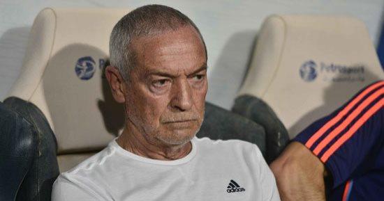 فيريرا يواجه الغيابات بتجهيز البدلاء لمواجهة المقاصة