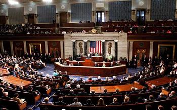   مجلس الشيوخ الأمريكي يوافق على مناقشة مشروع قانون للتخفيف من انبعاثات الكربون