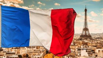   فرنسا تشكل فريقا لحل أزمة الجفاف التاريخى