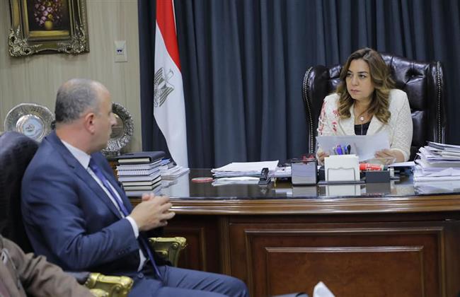 محافظ دمياط ومساعد وزير الصحة يبحثان تنفيذ مبادرة «العلاج والتشخيص عن بُعد»