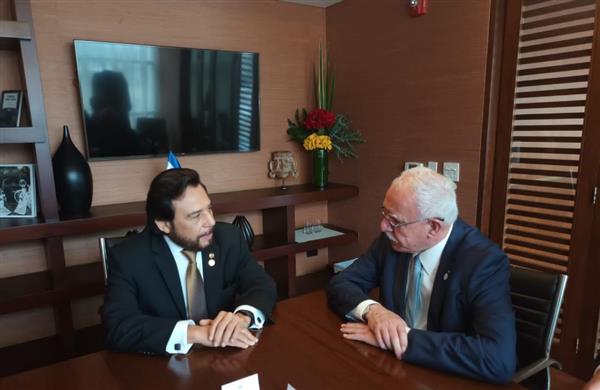 المالكي يلتقي نائب رئيس جمهورية السلفادور
