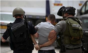   الاحتلال يعتقل 15 فلسطينيا من الضفة الغربية