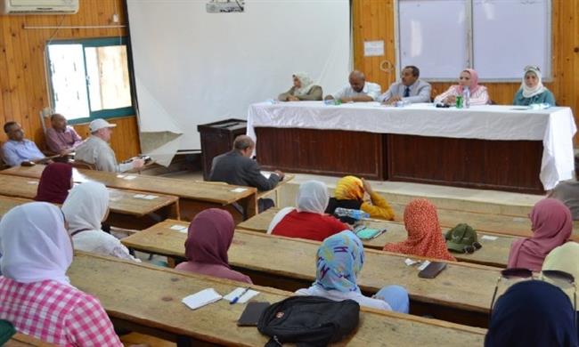  جامعة جنوب الوادي تعقد لقاءات توعوية مع الطلاب للمشاركة في المشروع القومي لمحو الأمة