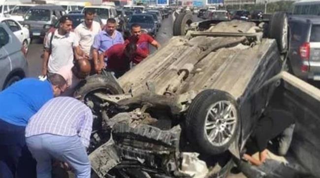 رفع آثار حادث انقلاب سيارة أعلى صحراوى الصف