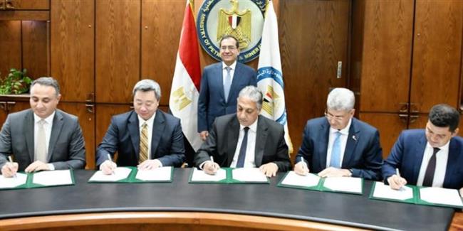 «الملا» يشهد توقيع اتفاقية تطوير نظم ممارسات السلامة في قطاع البترول