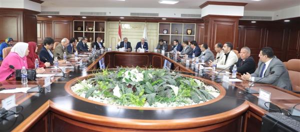 وزير التموين يلتقي أعضاء مجلسي النواب والشيوخ ببني سويف