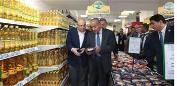 وزير التموين ومحافظ بني سويف يتفقدان فرع الشركة المصرية لتجارة الجملة 