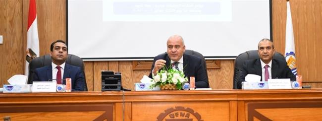 محافظ قنا يترأس الإجتماع الأسبوعى لمتابعة مشروعات "حياة كريمة" 