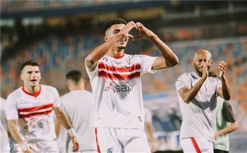 حسام عبد المجيد يساند الزمالك من مقصورة ملعب المباراة