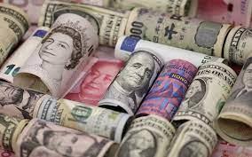   الدولار يكتسح العملات الأجنبية خلال التعاملات اليوم الخميس