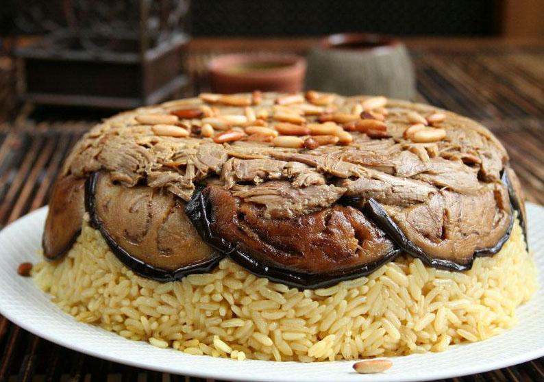 «المقلوبة» فى باريس