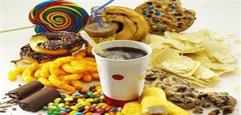   دراسة أمريكية: الأطعمة غير الصحية تشكل خطراً على المراهقين