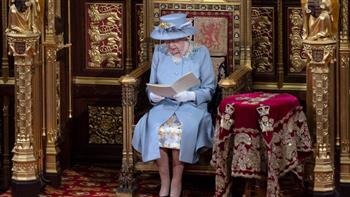   ملكة الدنمارك تقر تغييرات على برنامج الاحتفالات باليوبيل الذهبي بعد وفاة الملكة إليزابيث
