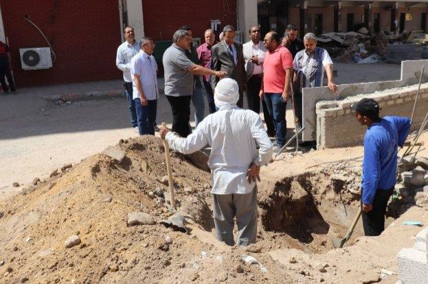 رئيس جامعة سوهاج يتفقد مستجدات الأعمال الإنشائية بمشروع مستشفي الجراحات التخصصية