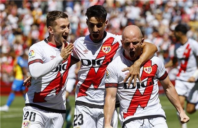فوز رايو فاليكانو على فالنسيا 2-1 بالليجا الإسبانية