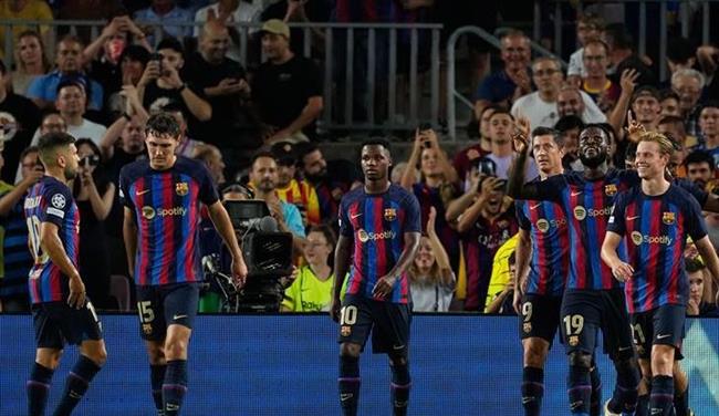 تغييرات بالجملة في تشكيل برشلونة أمام قادش