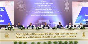   البيان الأول لاجتماع رؤساء الدستورية الأفارقة بالقاهرة      