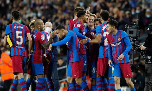 برشلونة يواصل انتصاراته الكبيرة في الدوري الإسباني ويفوز على قادش 4 - 0