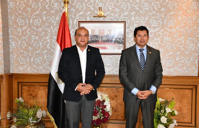 وزير الرياضة يلتقي رئيس اتحاد الجمباز لمناقشة العديد من الملفات الهامة