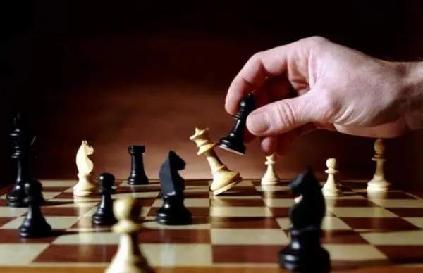 مدرب منتخب مصر للشطرنج: ميزانية اتحاد الشطرنج ضعيفة ولا تسمح بسفر اللاعبين