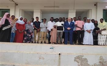   السفير المصري في الخرطوم يلتقي مجموعة من الطلبة السودانيين