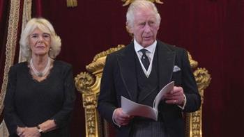   أعضاء البرلمان البريطاني يقدمون التعازي للملك تشارلز في وفاة الملكة إليزابيث