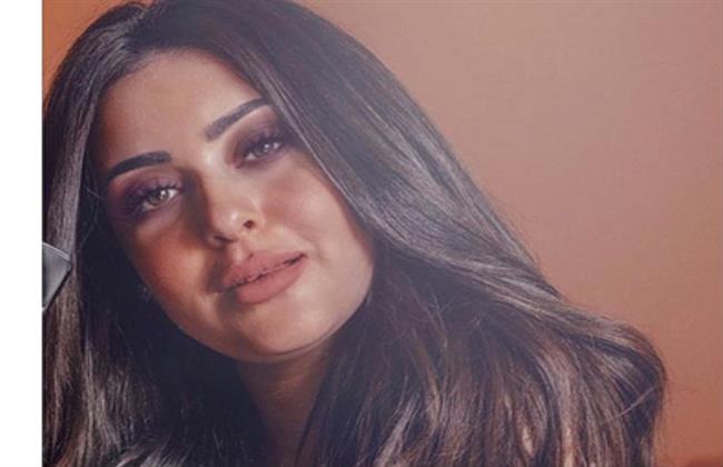 شاهد.. ميرنا نورالدين بالأبيض والأسود عبر انستجرام