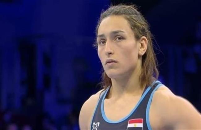 سمر حمزة تضمن ميدالية لمصر بعد التأهل إلى نهائي بطولة العالم للمصارعة بصربيا