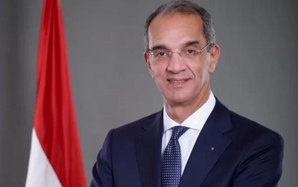 وزير الاتصالات: تركيب ألف برج لتقوية الشبكات وانترنت فائق السرعة لقري «حياة كريمة»
