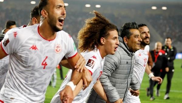 تونس تحتفل بوصول النسخة الأصلية لكأس العالم