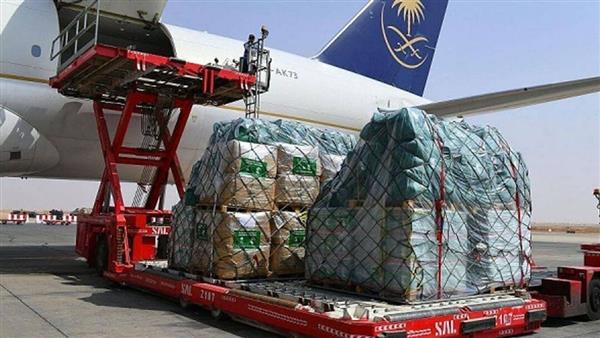 وصول الطائرة الثانية من الجسر الجوى الإغاثى السعودى إلى باكستان