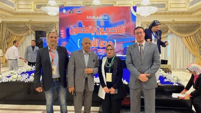 تكريم مديرية الشباب والرياضة بالبحيرة لأفضل نسب في فتح فصول محو الأمية وأعلي نسب للنجاح 