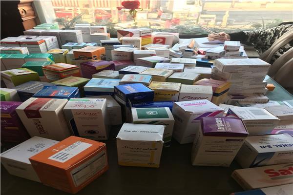 ضبط ٣٠٠٠عبوة أدوية مجهولة المصدر و١٥٠ عبوة منتهية الصلاحية بدمنهور 