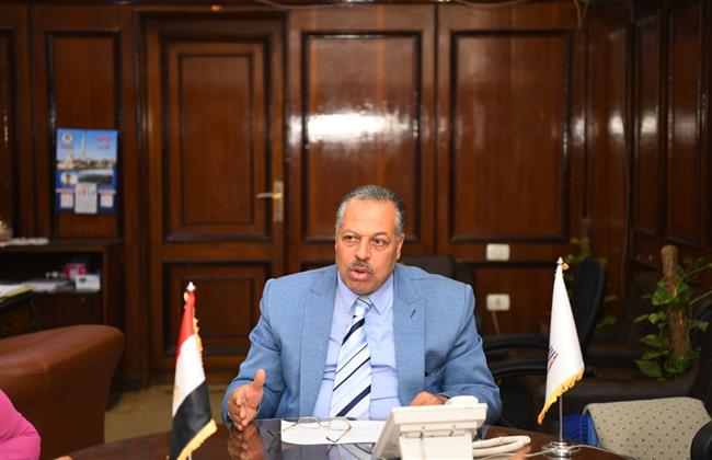 «الطيبى» قنا تدشن مبادرة «تواصل» لتدريب العاملين بالمراكز التكنولوجية على لغة الإشارة 